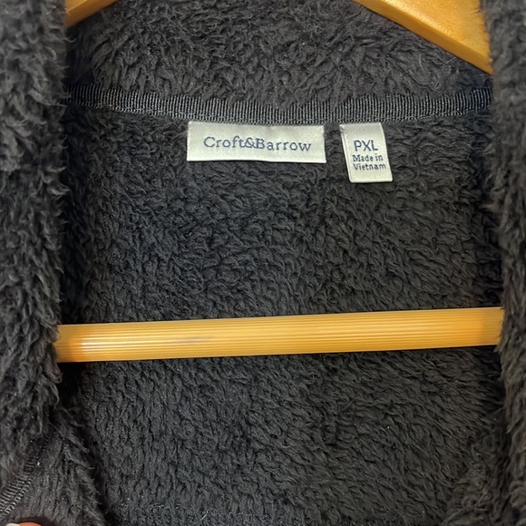 💋2/$20 Cozy Fair isle Croft & Barrow fleece vest - Picture 3 of 4